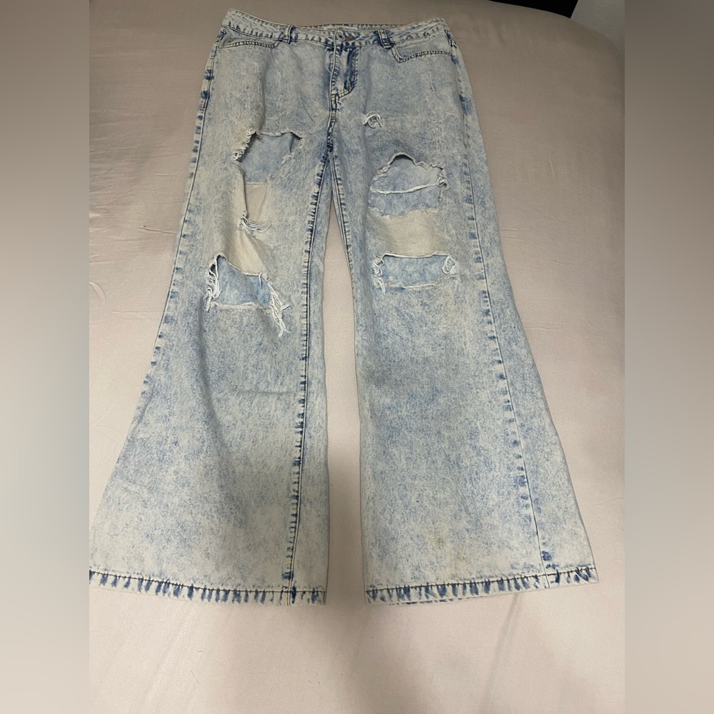 Cute ripped jeans